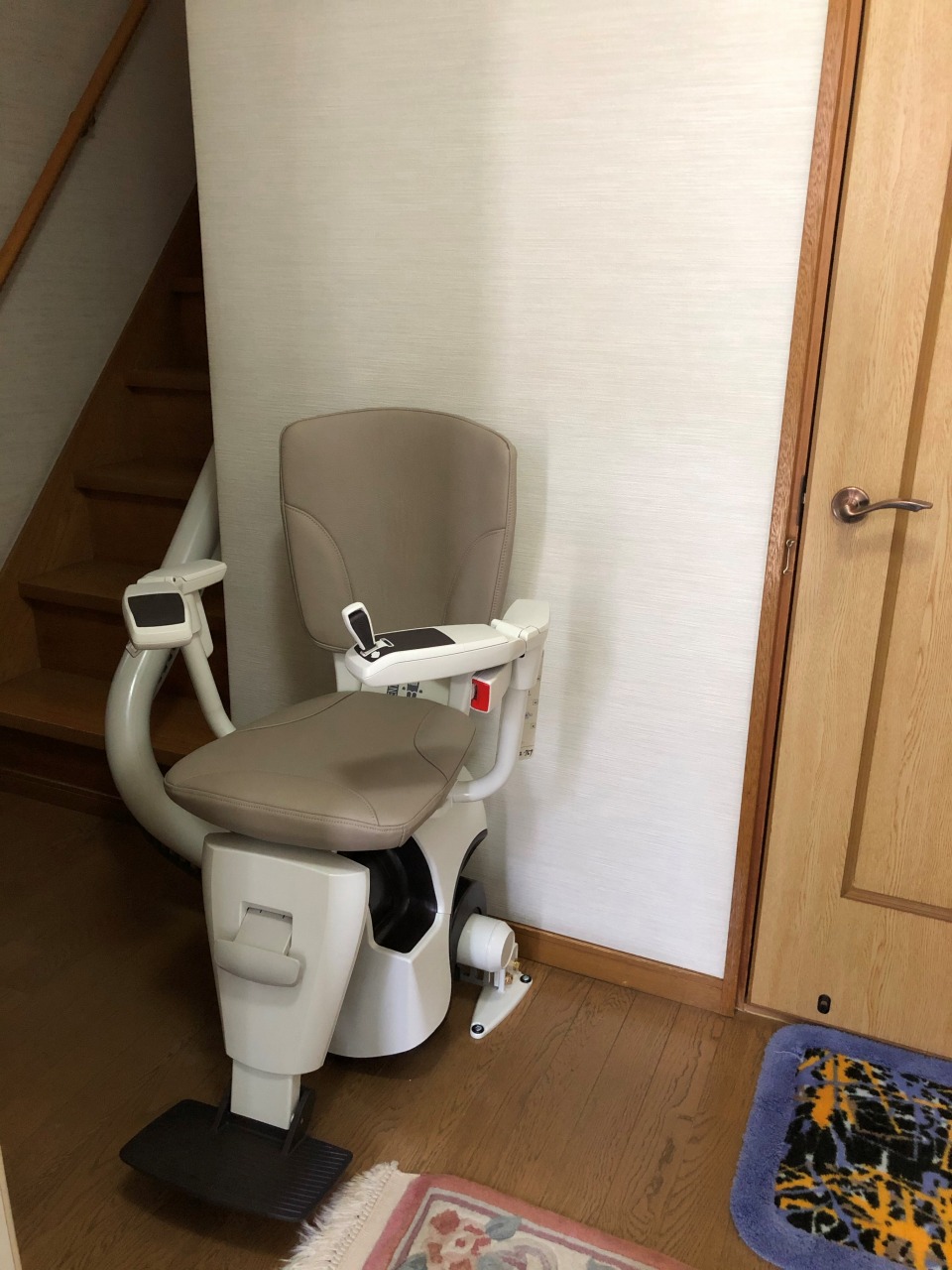 助成金を申請 自治体の補助で負担軽減 階段昇降機の Tke